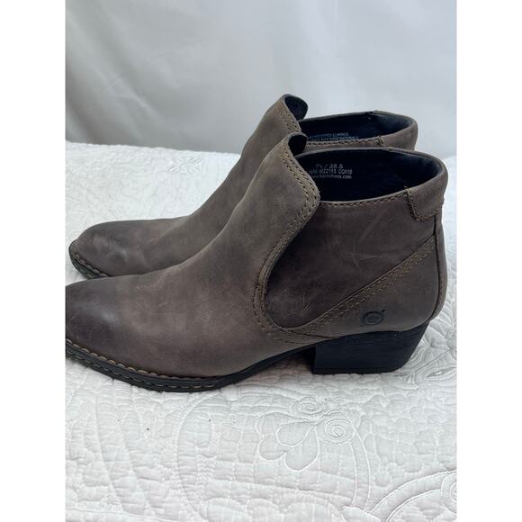 Born Women's Size 7.5 Tan Leather Low Heel Slip On Ankle Booties - Picture 11 of 11